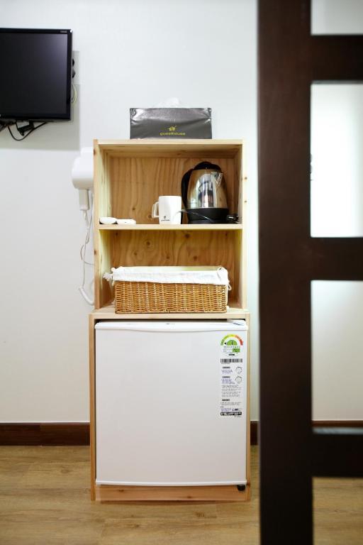24 Guesthouse Sinchon Hongdae Seoul Ruang foto
